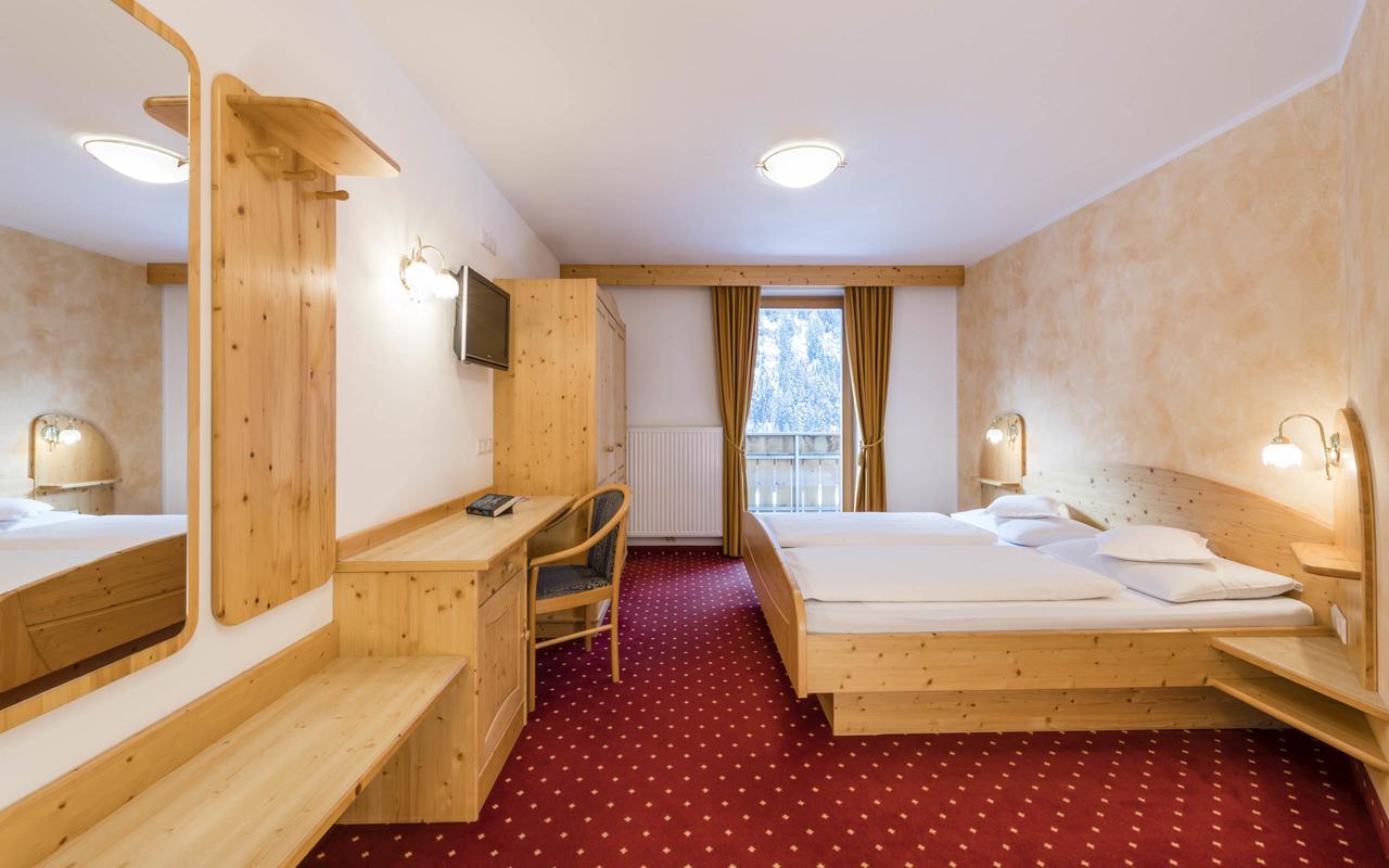 Hotel Alpenrose &