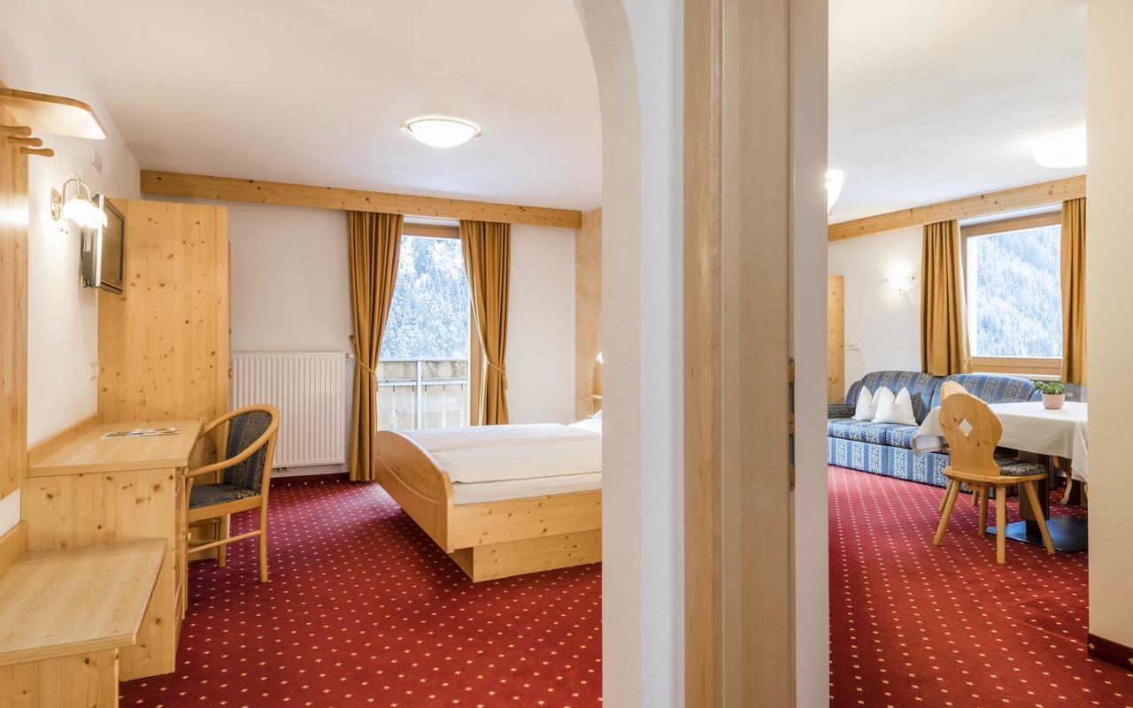 Hotel Alpenrose &